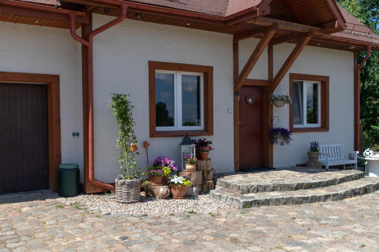 Cottage On The Hill Kielno Exteriör bild